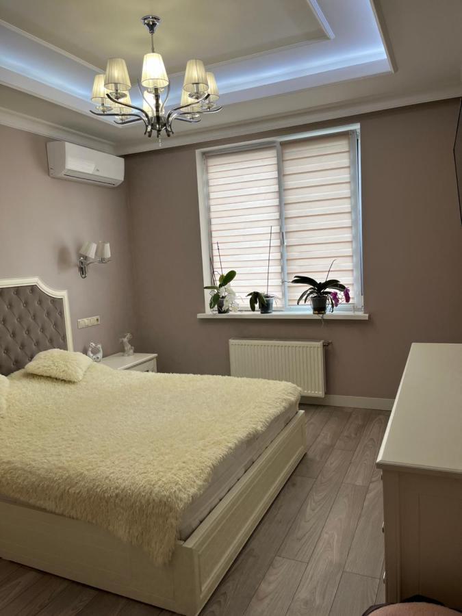 Apartament In The Center Of Кишинев Екстериор снимка