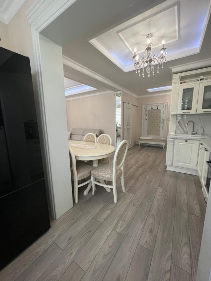 Apartament In The Center Of Кишинев Екстериор снимка