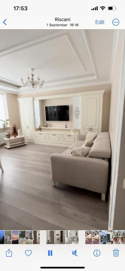 Apartament In The Center Of Кишинев Екстериор снимка